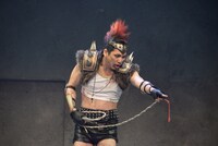 磯貝龍虎演じるザコ。