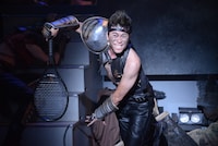 しまぞうZ（キャベツ確認中）演じるザコ。