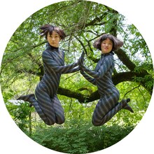 康本雅子「子ら子ら」ビジュアル（撮影：松本成弘）