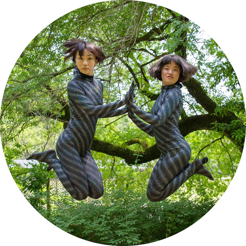 康本雅子「子ら子ら」ビジュアル（撮影：松本成弘）