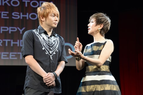 戸田恵子「60th Anniversary Live Show『Happy Birthday Sweet 60』」囲み取材より。左から植木豪、戸田恵子。