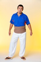 村上和成演じるカオルちゃん。