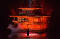 2015年に上演されたオペラ 「金閣寺」より。（撮影：青柳聡）