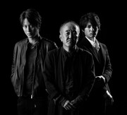 「管理人」ビジュアル。左から溝端淳平、温水洋一、忍成修吾。（撮影：細野晋司）