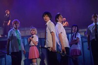 「舞台『青の祓魔師』京都紅蓮篇」より。(c)2016 加藤和恵／集英社・舞台「青の祓魔師」プロジェクト