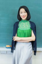 ONEOR8「グレーのこと」より、羽田美智子。