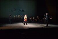 KAAT×パルコ プロデュース公演「オーランドー」フォトコールより。