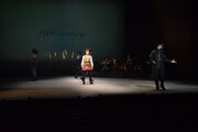 KAAT×パルコ プロデュース公演「オーランドー」フォトコールより。