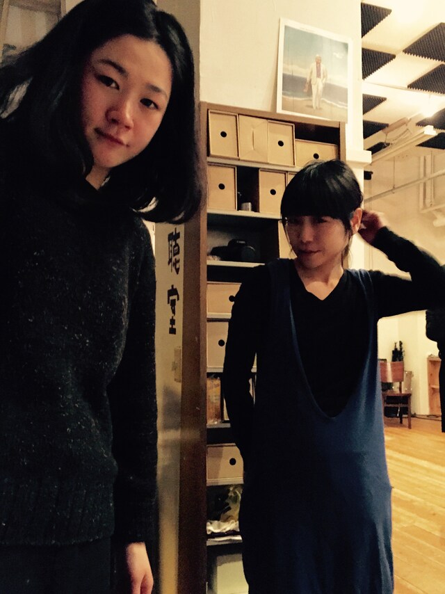 左から池間由布子、高山玲子。