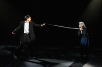 さいたまゴールド・シアター第7回公演「薄い桃色のかたまり」より。（撮影：宮川舞子）