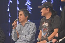 左から中島かずき、いのうえひでのり。