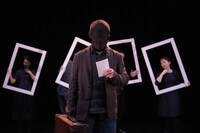 いいむろなおきマイムカンパニー「doubt-ダウト-」2016年の初演より。（撮影：堀川高志 / kutowans studio）