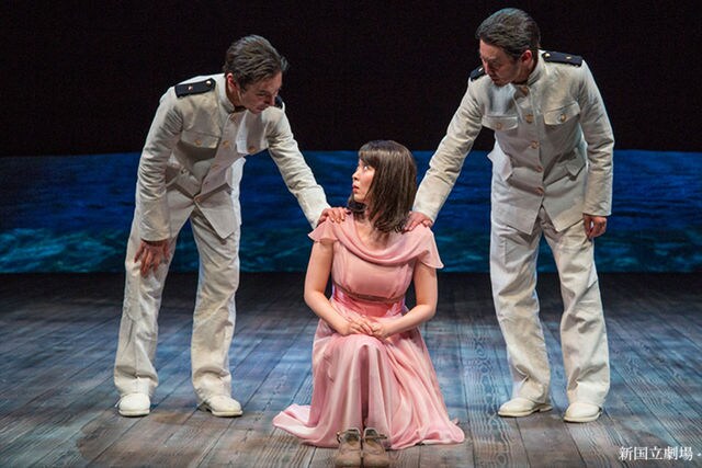 2015年「かがみのかなたはたなかのなかに」より。（撮影：谷古宇正彦）