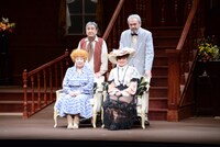 上段左から鶴田忍、団時朗。下段左から茅島成美、黒柳徹子。