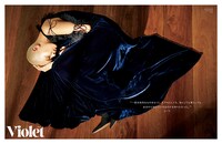 「Violet Book Japan Issue 02」より。畠山千明×夏木マリ。