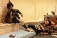 「オーファンズ」公開稽古より。