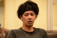 「オーファンズ」囲み取材より。フィリップ役の佐藤祐基。