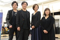 左から石井一孝、石丸幹二、安蘭けい、石丸さち子。