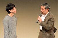 左から鍛治本大樹、原口健太郎。