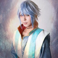 汐谷文康演じるコメ。