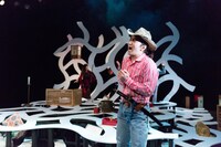 木ノ下歌舞伎「心中天の網島ー2017リクリエーション版ー」より。（撮影：松見拓也）