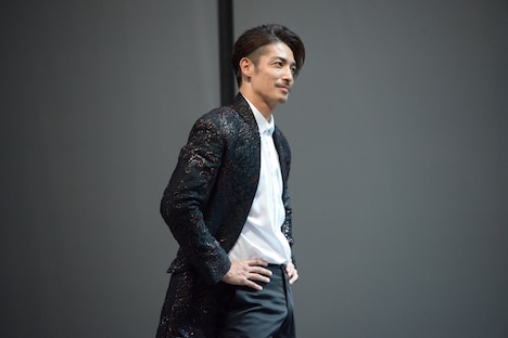 「危険な関係」ゲネプロより、玉木宏演じるヴァルモン子爵。