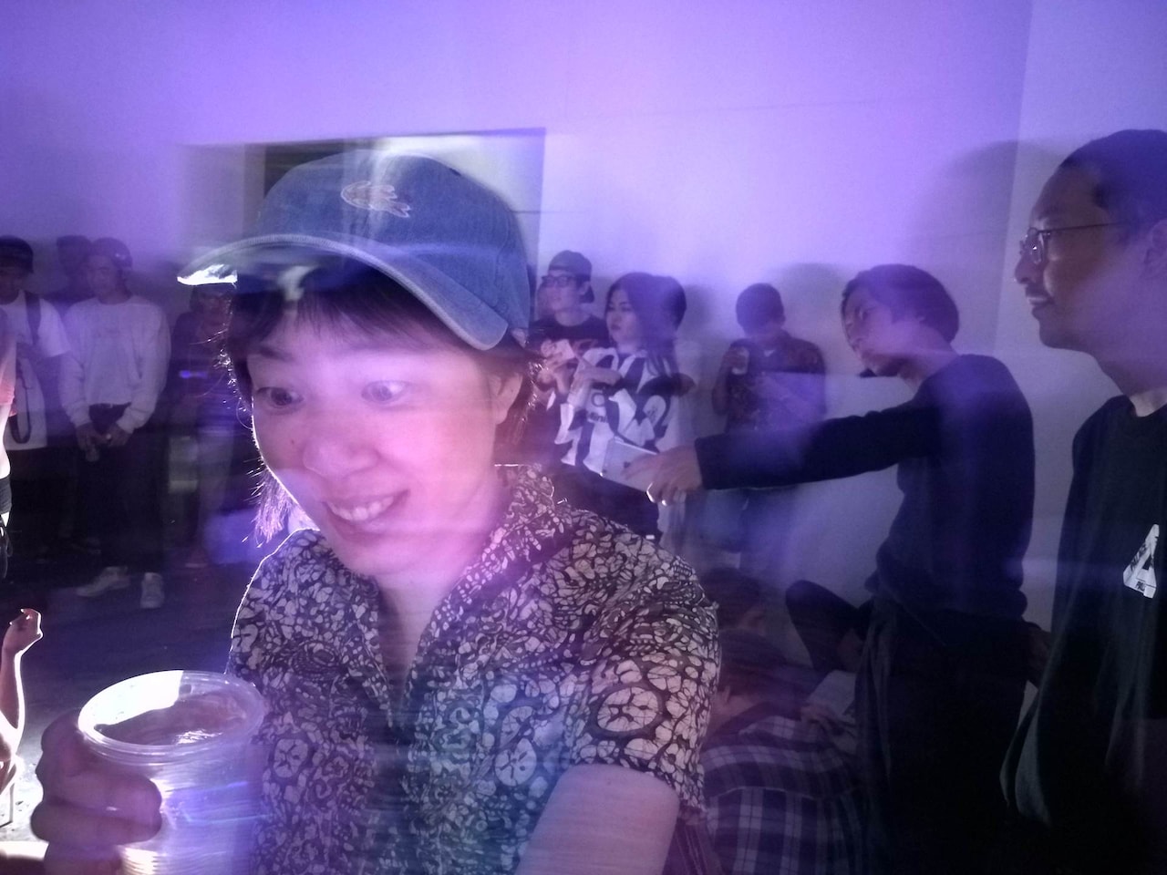 アジア圏の舞台芸術家が集結「ひとつの机とふたつの椅子と越境者たち」篠田千明が参加