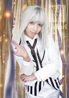 山中健太演じるミカエル。