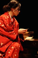 パショナリーアパショナーリア 第1回公演「絢爛とか爛漫とかーモダンガール版ー」より。（撮影：服部貴康）