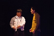 ゴジゲン 第14回公演「くれなずめ」より。（撮影：村田麻由美）