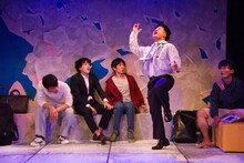 ゴジゲン 第14回公演「くれなずめ」より。（撮影：村田麻由美）