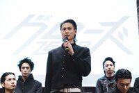 劇団番町ボーイズ☆第10回本公演「舞台『クローズZERO』」公開記者発表会より、滝谷源治役の松本大志（中央）。