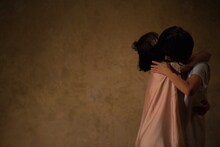 康本雅子「子ら子ら」より。（撮影：松本成弘）