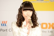 「『ギア-GEAR-』 East Version」制作発表会見より。ドールパート担当の藤咲彩音(でんぱ組.inc)。