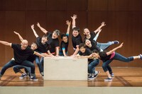 2016年上演「どんどこどん」より。