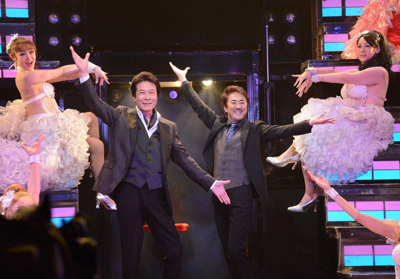 祝10周年！「ラ・カージュ」鹿賀丈史＆市村正親、“夫婦愛”を再確認