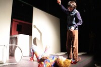 2016年に上演された「毒虫」より。