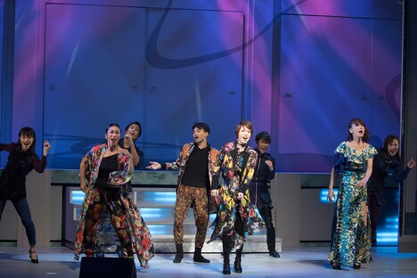 「SECRET SPLENDOUR」より。