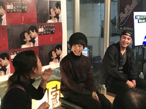 「第12回本公演『滅びの国』チケット発売イベントより。左から山田佳奈、三津谷亮、冨森ジャスティン。