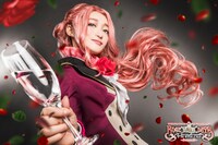 茜屋日海夏演じるローズ・灰原。