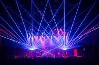 オメでたい頭でなにより「オメでたい頭でいっぱいです！～ザ・ベストライブ～」神奈川・CLUB CITTA'公演の様子。（撮影：竹内光司）