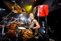 ミト充（Dr）（撮影：竹内光司）