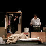 南河内万歳一座「びっくり仰天街」再演、内藤裕敬「新作に近い作品へ」