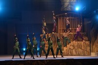 「ミュージカル『忍たま乱太郎』第7弾 再演～水軍砦三つ巴の戦い！～」より。