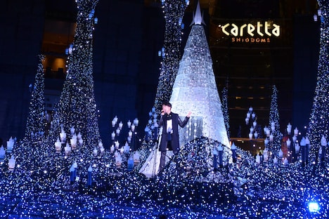 イルミネーションと山崎育三郎。