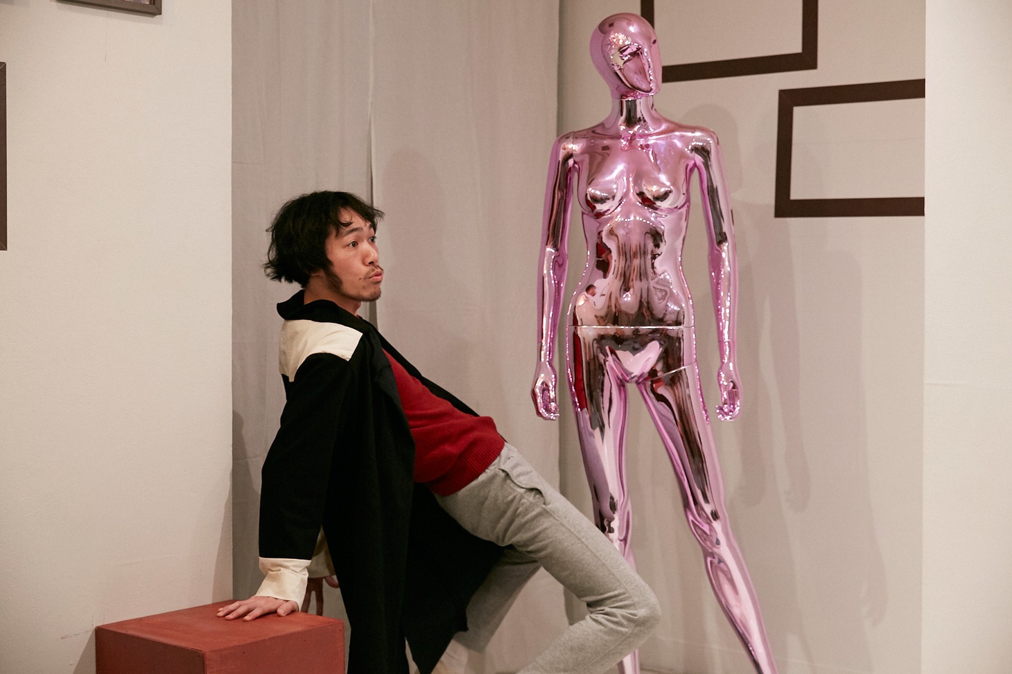 MONO特別企画vol.6「怠惰なマネキン」より。（撮影：吉田朱里）