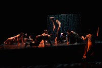 SPAC秋→春のシーズン 2017-2018 ＃2「変身」より。（Photo:HIRAO Masashi）