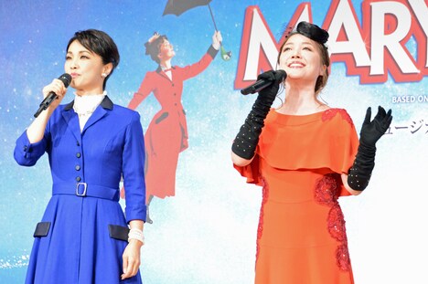 左から濱田めぐみ、平原綾香。