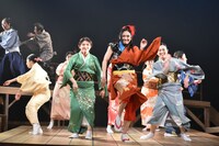 舞台「桃山ビート・トライブ」より。