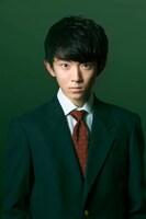 坂口湧久演じる王子。